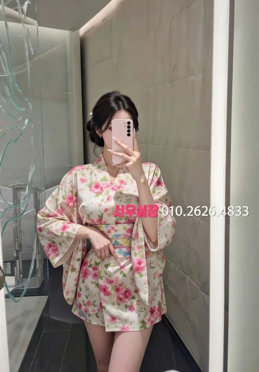 금촌 미러룸 프리미엄 라인업 2번 프로필